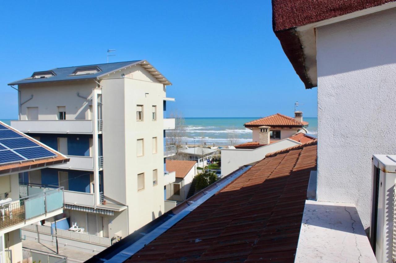 Hotel Tuo Mare Silvi Marina Esterno foto