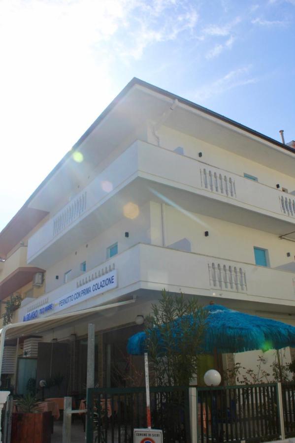 Hotel Tuo Mare Silvi Marina Esterno foto